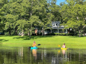 Pond House on the Plains, Auburn, Firetruck rides